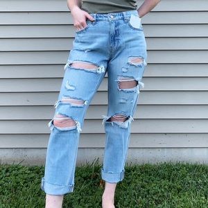 Light wash holy Kancan mom jeans